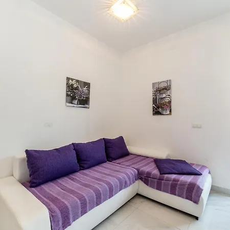 Apartment Grbic *