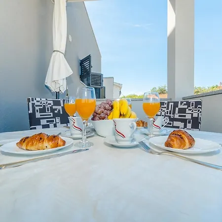 Apartment Grbic *